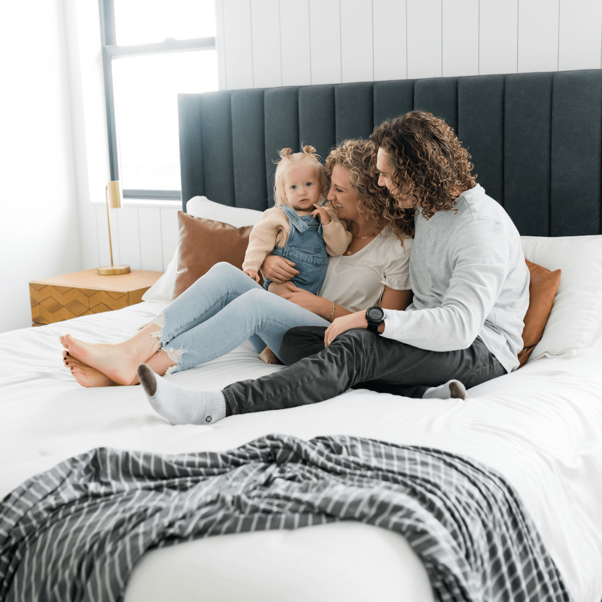 Big blanket for a King size bed or family cuddles.