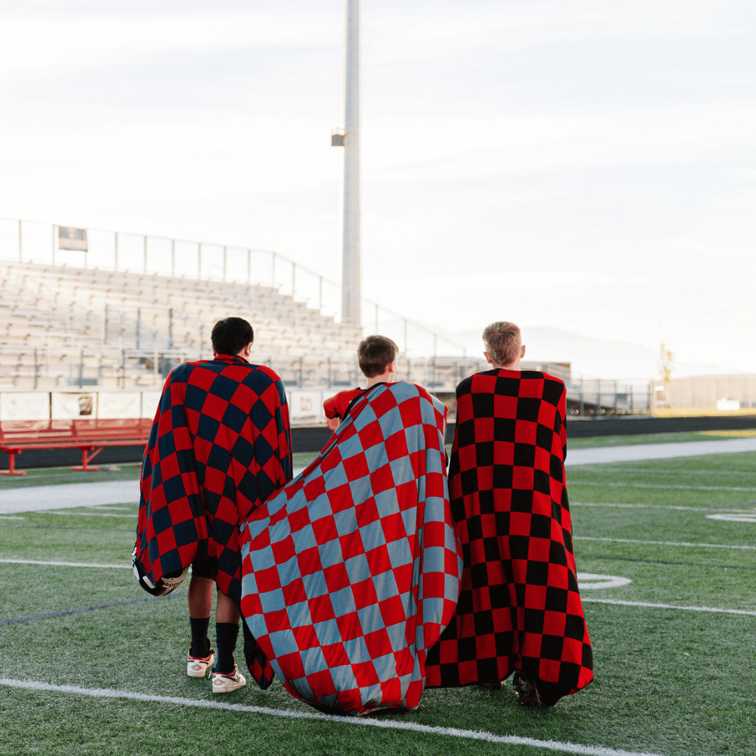 Tailgating blanket, room decor, bedroom throw, gift guide for athletes and sports parents.