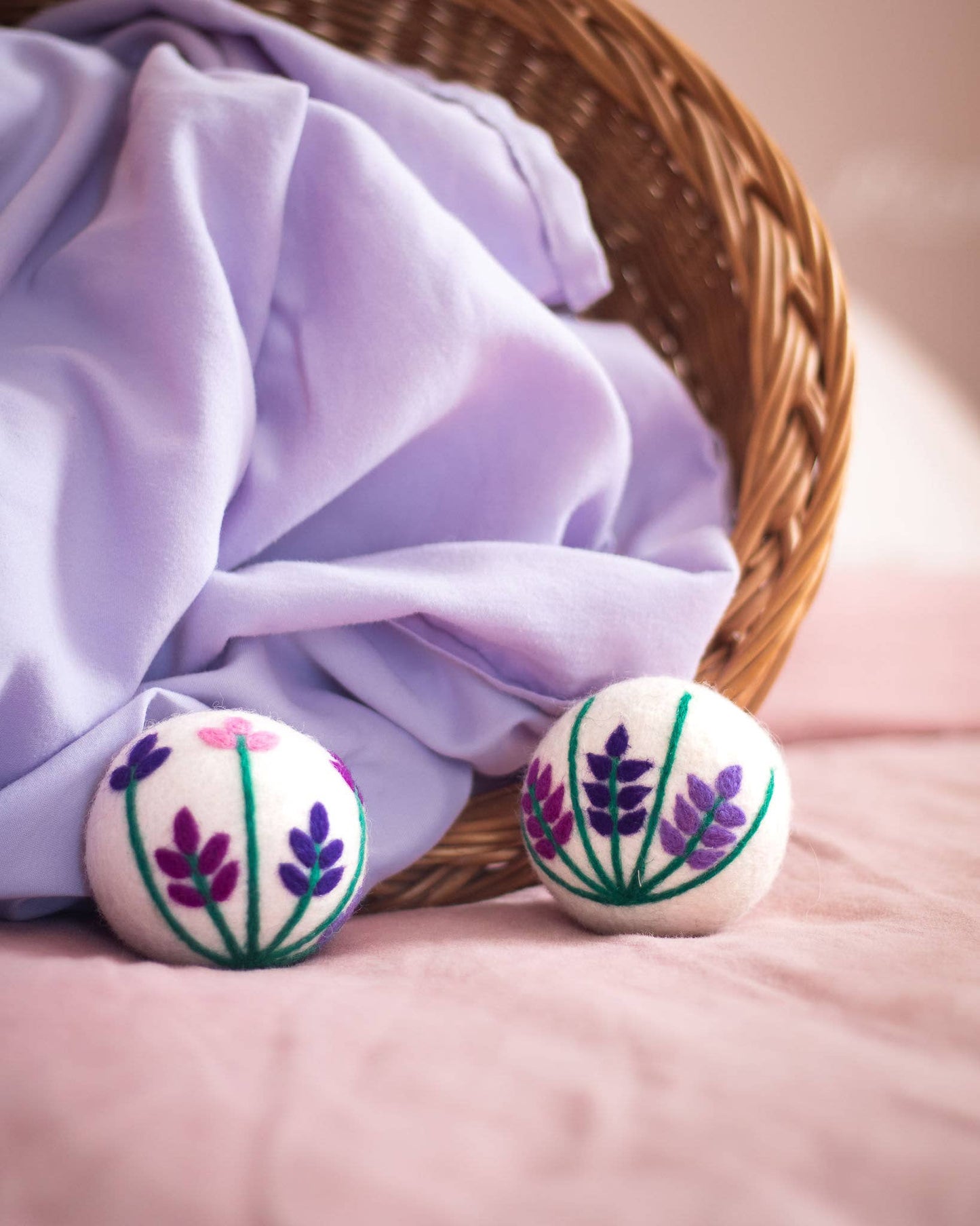 Lavender Fields Eco Wool Dryer Balls - BEE: With Bag