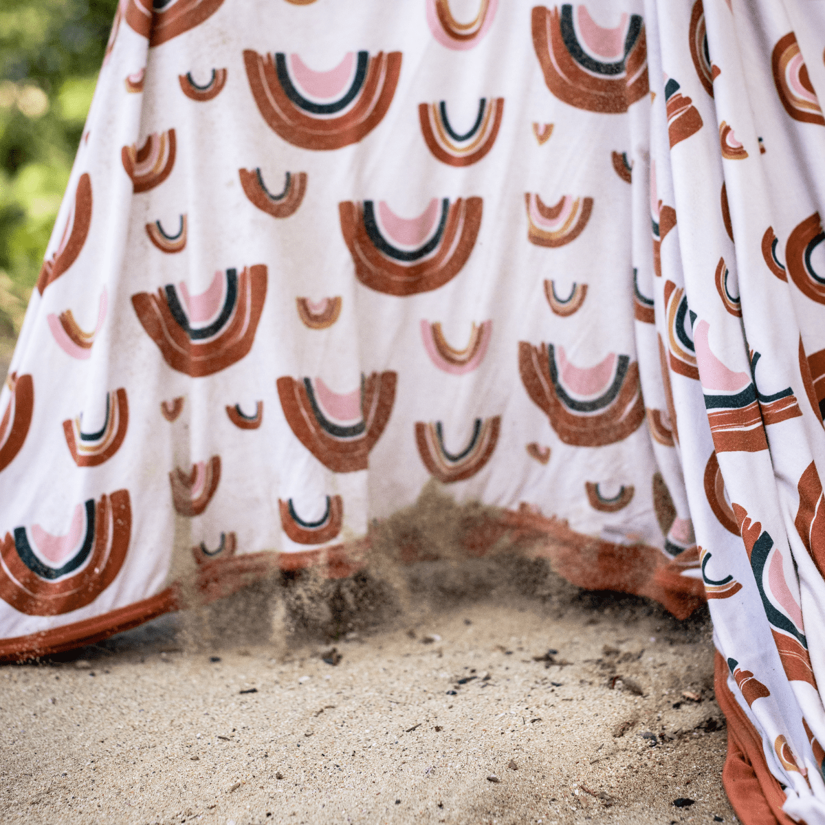 Our specially formulated fabric repels sand making Pipermoon hug blankets the perfect beach blanket.