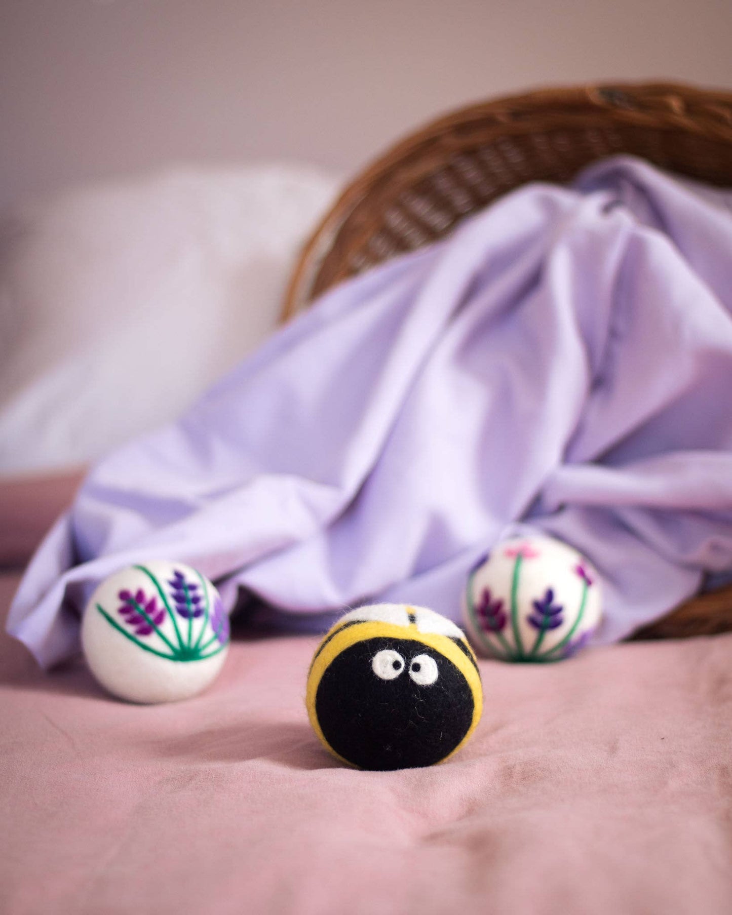 Lavender Fields Eco Wool Dryer Balls - BEE: With Bag